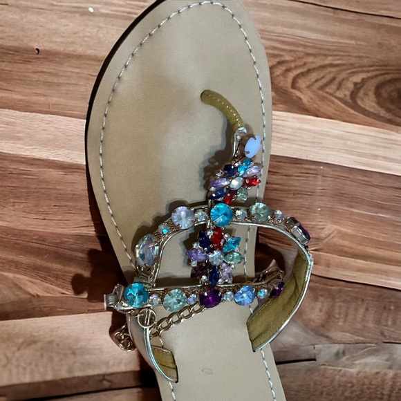 JF Crystal Rhinestone Flip Flops - Picture 2 of 3